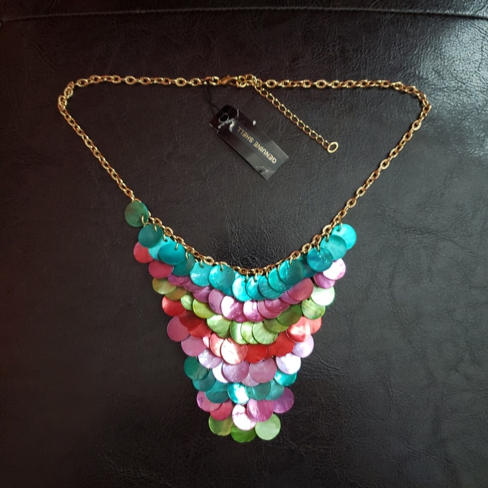 NWT Handmade Shell Chain Link Necklace